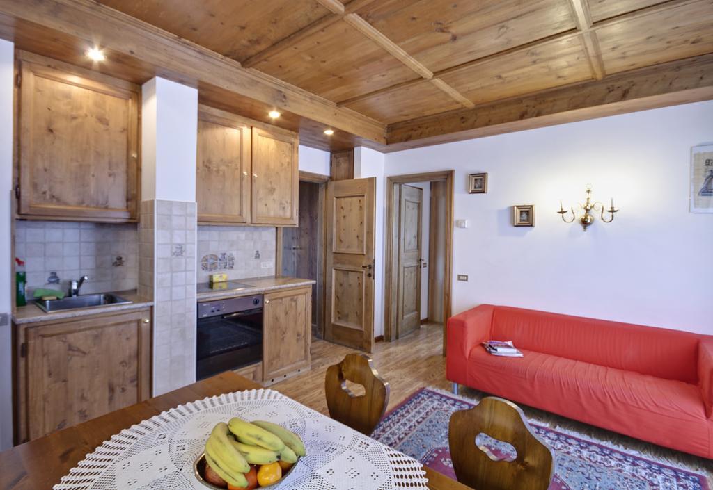 Appartamenti Barisetti Cortina dʼAmpezzo Habitación foto