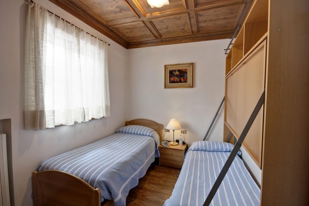 Appartamenti Barisetti Cortina dʼAmpezzo Habitación foto